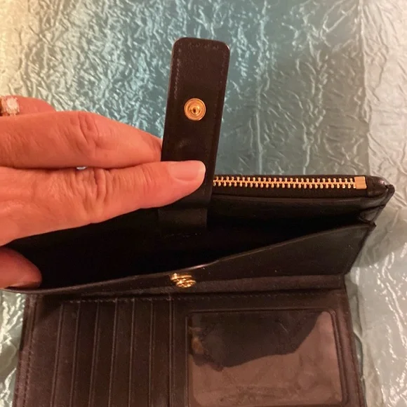 Michael Kors Adele Rose studded Leather Smartphone Wallet Black - Picture 7 of 12